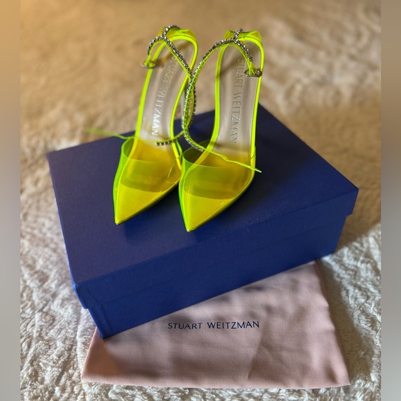 Stuart Weitzman. Neon Green. Size 6.5. - Picture 4 of 4